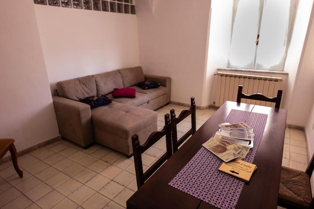 Il Ciclope Di Annalisa Apartment Alatri Exterior photo